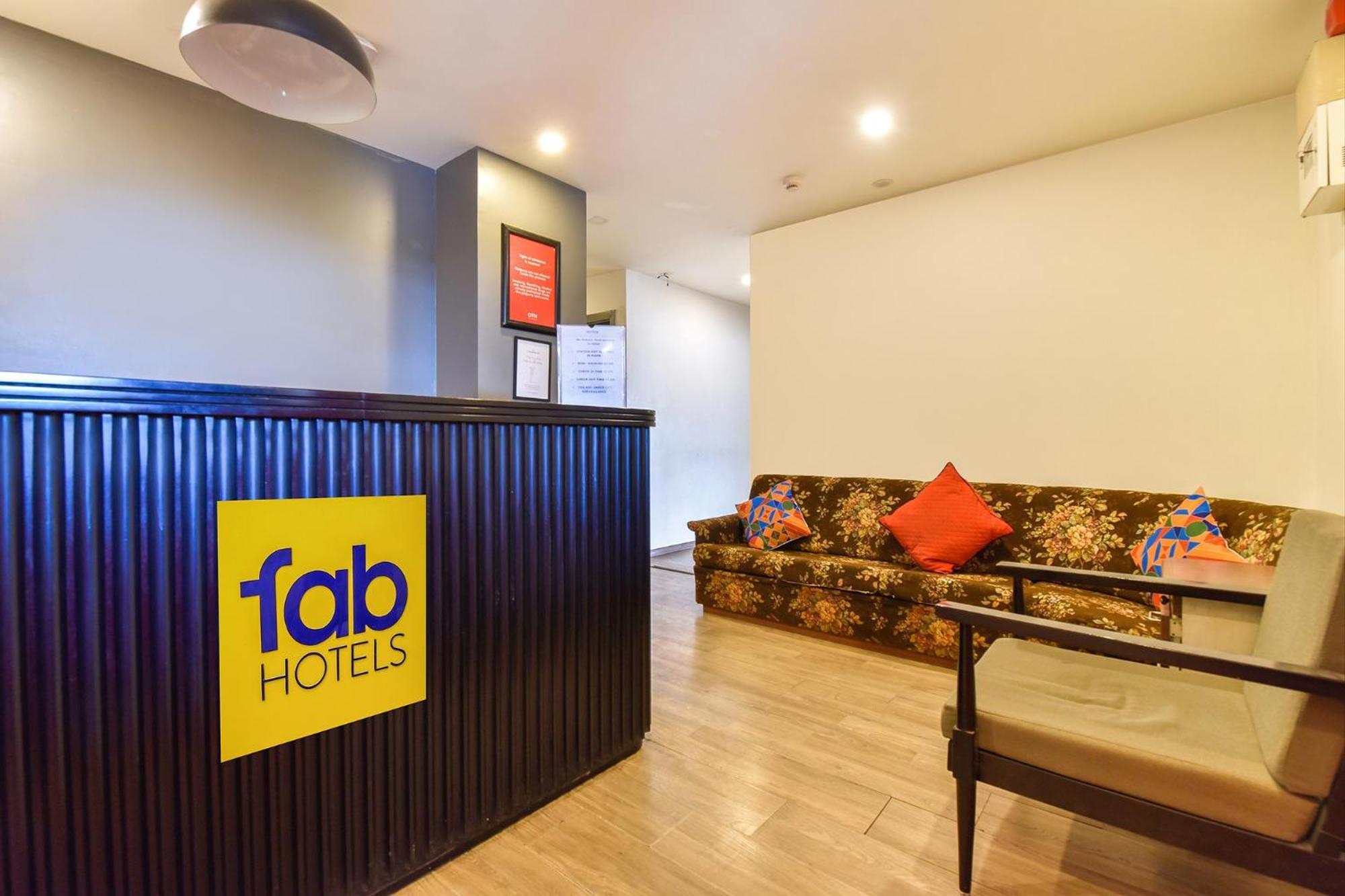 Fabhotel Ny Townhouse Ахмедабад Екстериор снимка